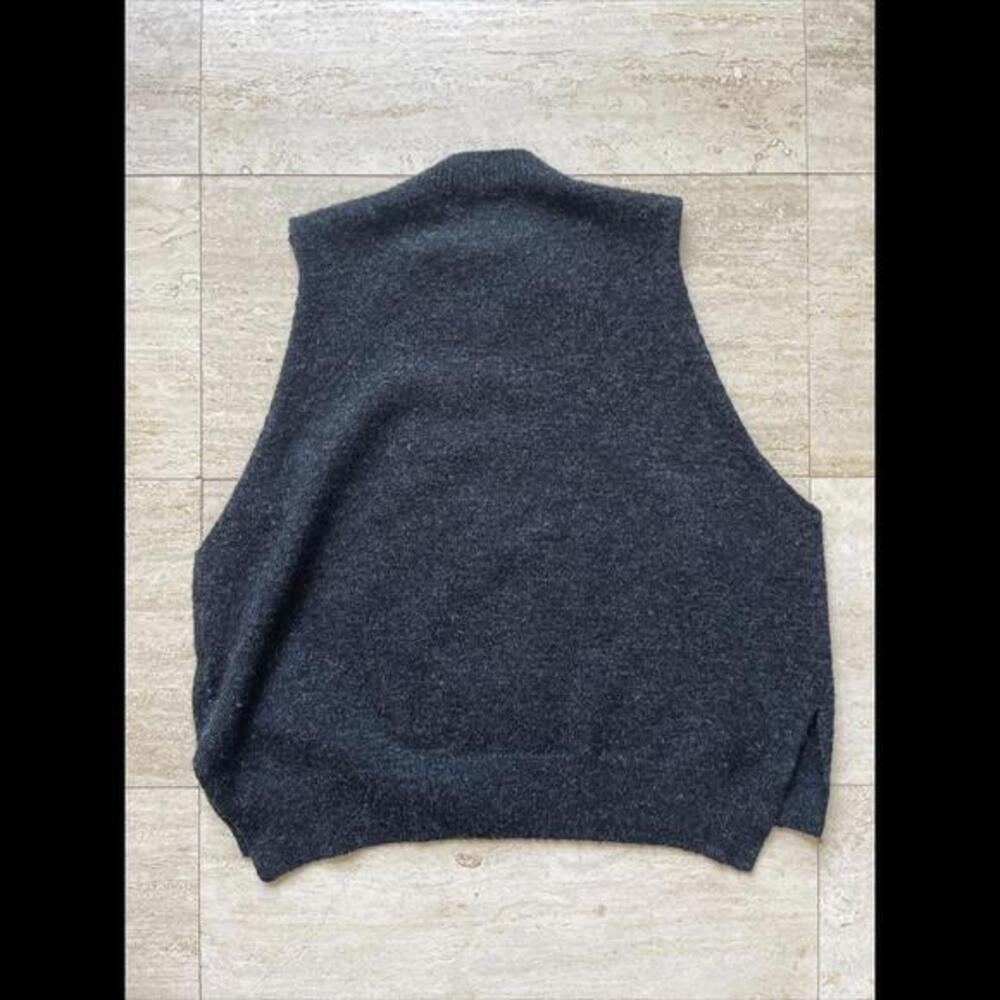 Mouli Mens Dark Gray Smiling‎ Face Knit Vest Pullover - Picture 5 of 6